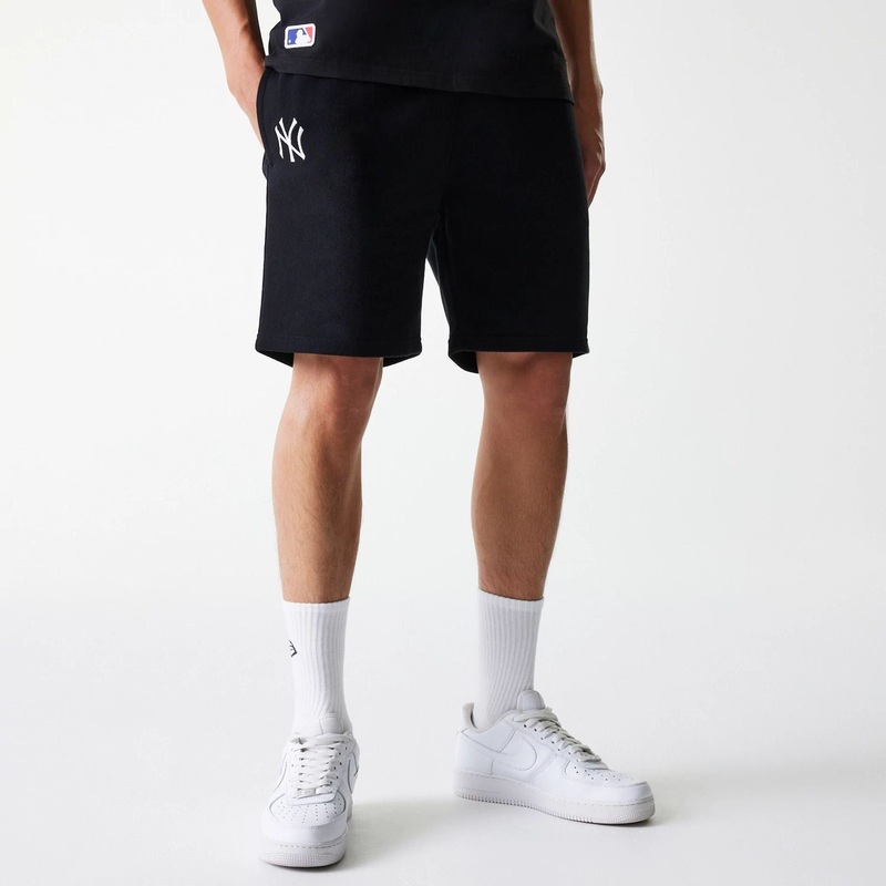 New York Yankees MLB League Essential Midi Black Shorts
