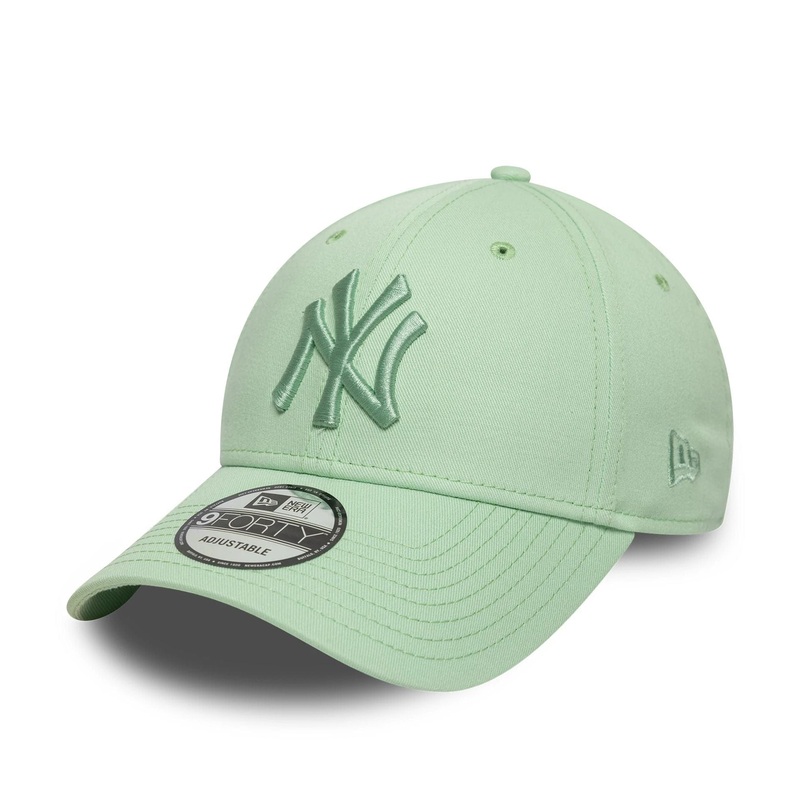 New York Yankees MLB League Essential Pastel Green 9FORTY Adjustable Cap