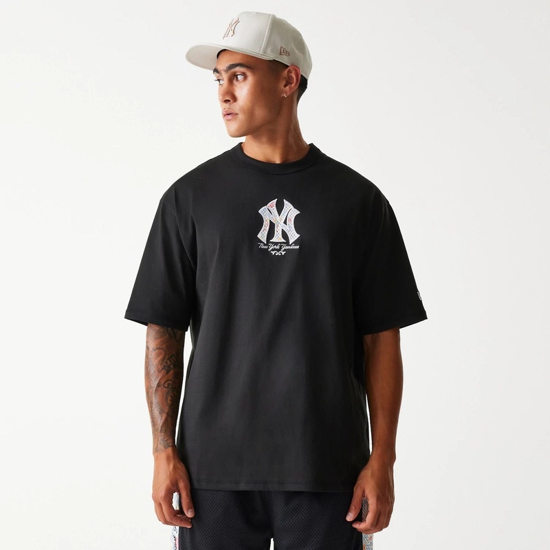 New York Yankees MLB Infill Black Oversized T-Shirt