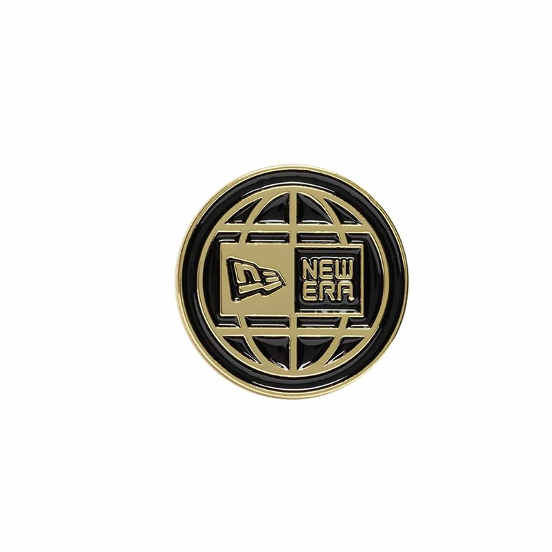 59FIFTY Day New Era World Black Pin Badge