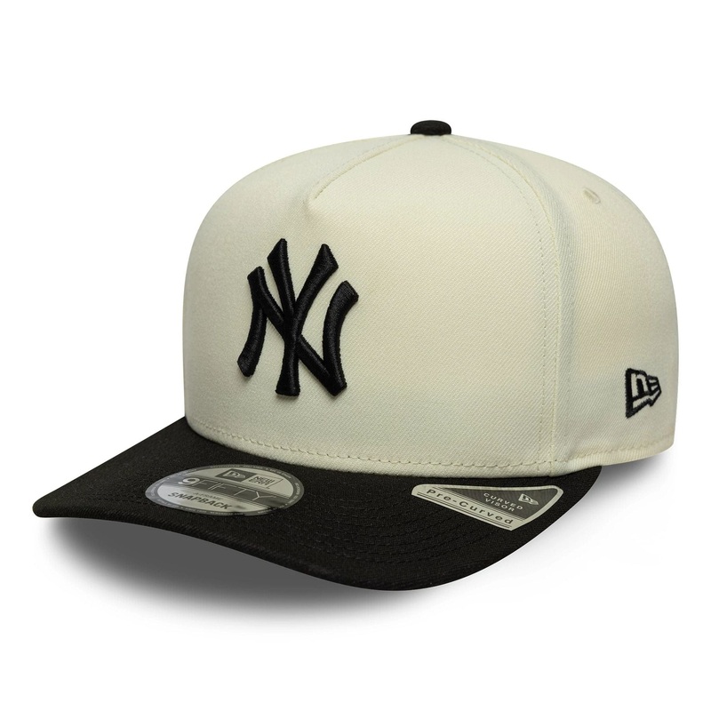 New York Yankees MLB Chrome White 9FIFTY A-Frame Snapback Adjustable Cap