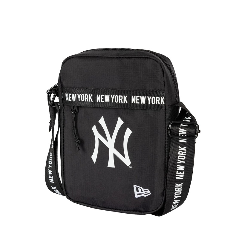 New York Yankees Strap Black Side Bag