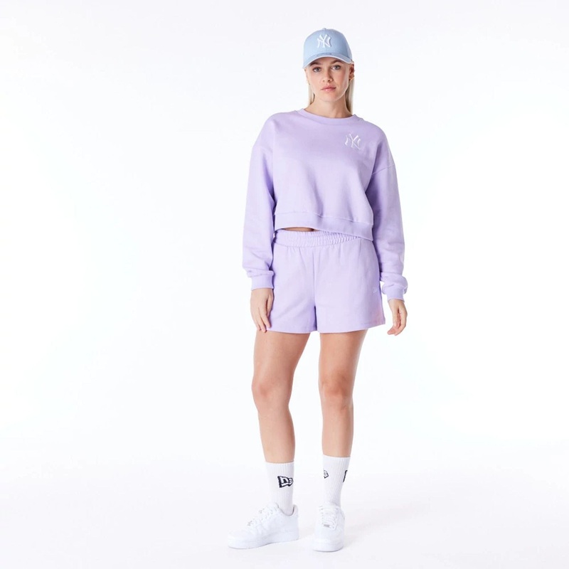 New York Yankees Womens MLB League Essential Pastel Purple Crop Crew Neck Sweatshirt