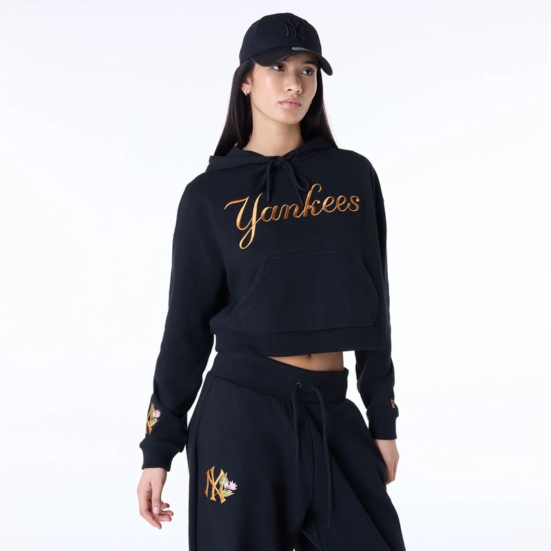 New York Yankees Womens MLB Graphic Black Pullover Hoodie