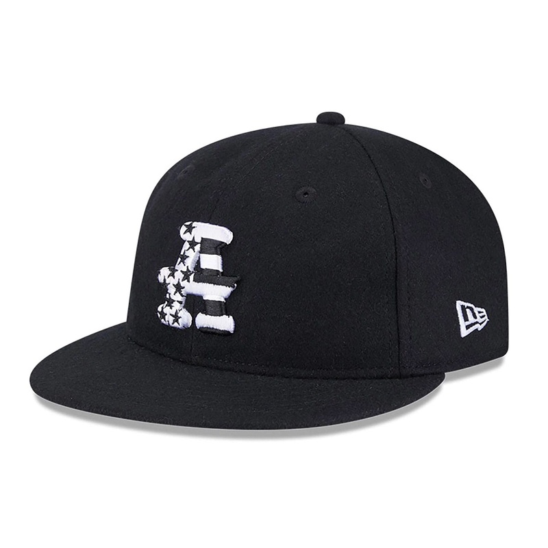 Atlanta Black Crackers Enclosed Flag Black Retro Crown 59FIFTY Fitted Cap