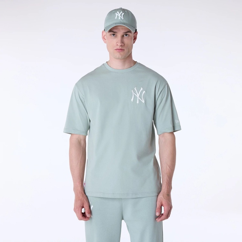 New York Yankees MLB League Essential Pastel Green Oversized T-Shirt