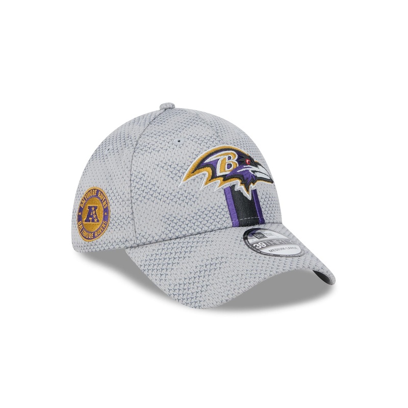 Baltimore Ravens 2024 Sideline Gray 39THIRTY Stretch Fit Hat