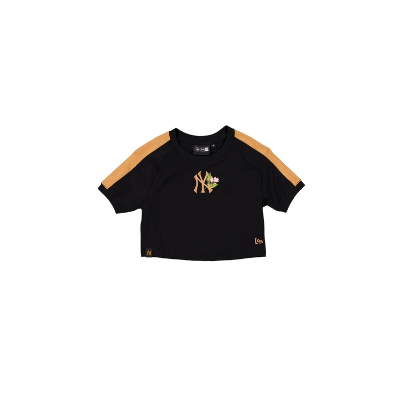 New York Yankees Women’s Cropped Black Floral T-Shirt