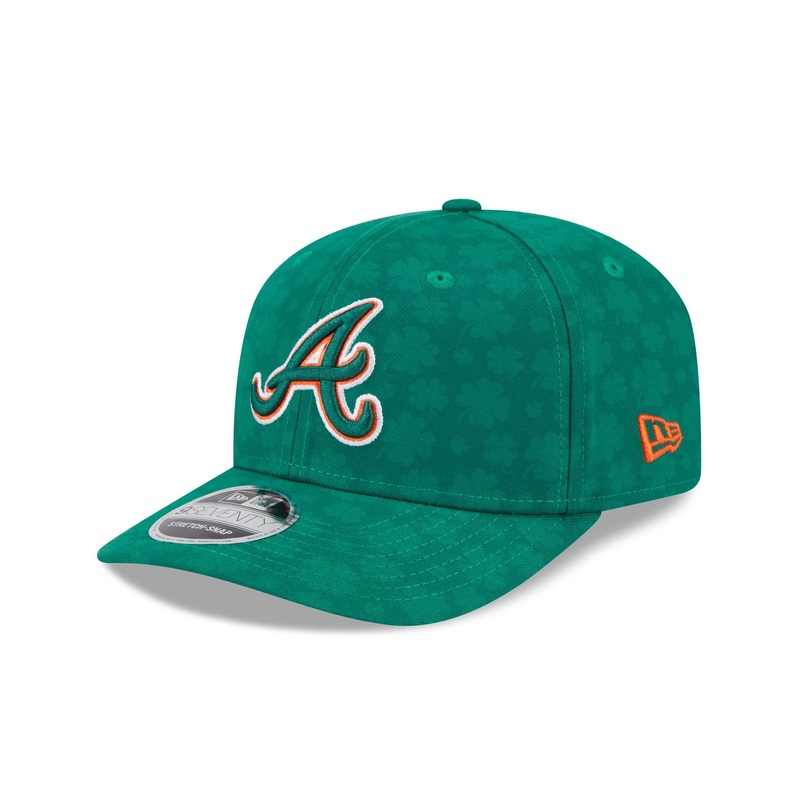 Atlanta Braves St. Patrick’s Day 2025 9SEVENTY Stretch-Snap Hat