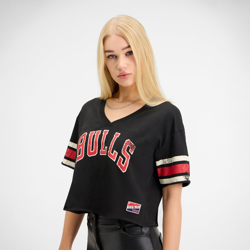Chicago Bulls Throwback Cropped Women’s T-Shirt